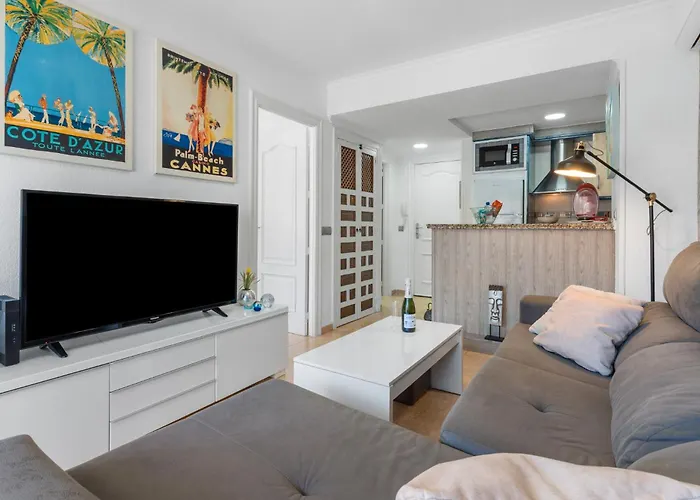 Beachfront Apartment *